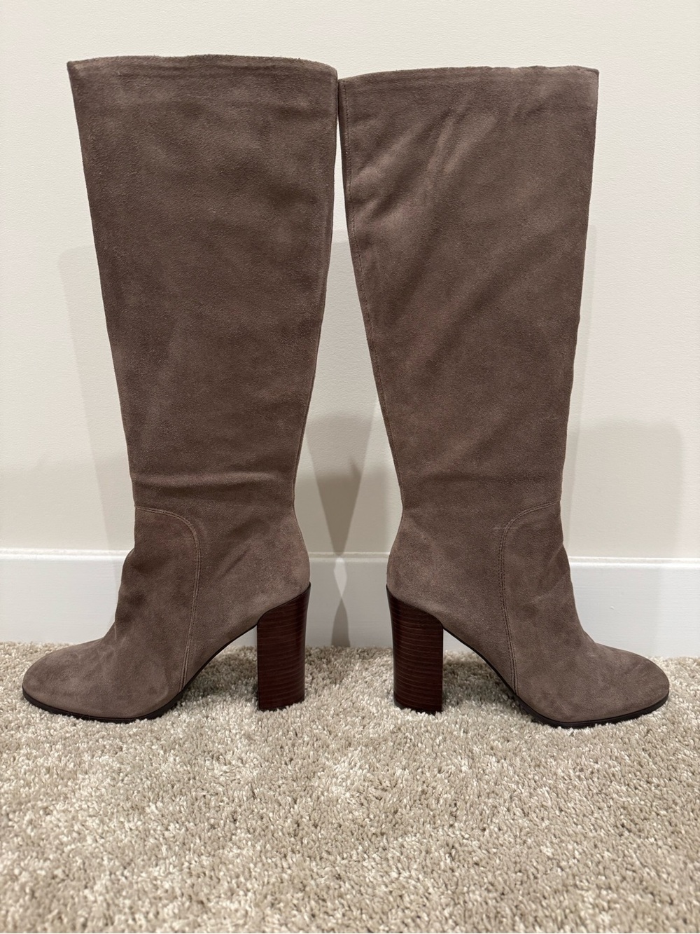 NWOB Kenneth Cole Justin Suede Knee-High Block Heel Boots in Taupe